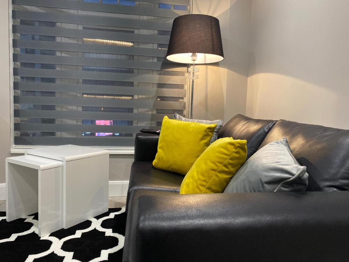 Amazing Central High Street Self Contained Apartments By Syl Watford  Zewnętrze zdjęcie